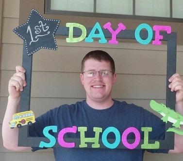 NICOLE'S DAY AT SCHOOL